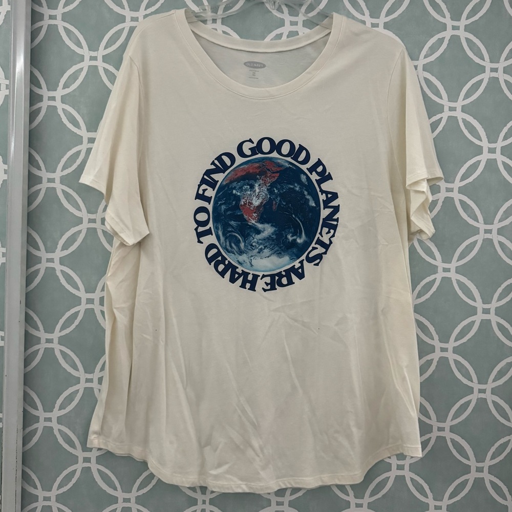 Earth shirt Old Navy tall